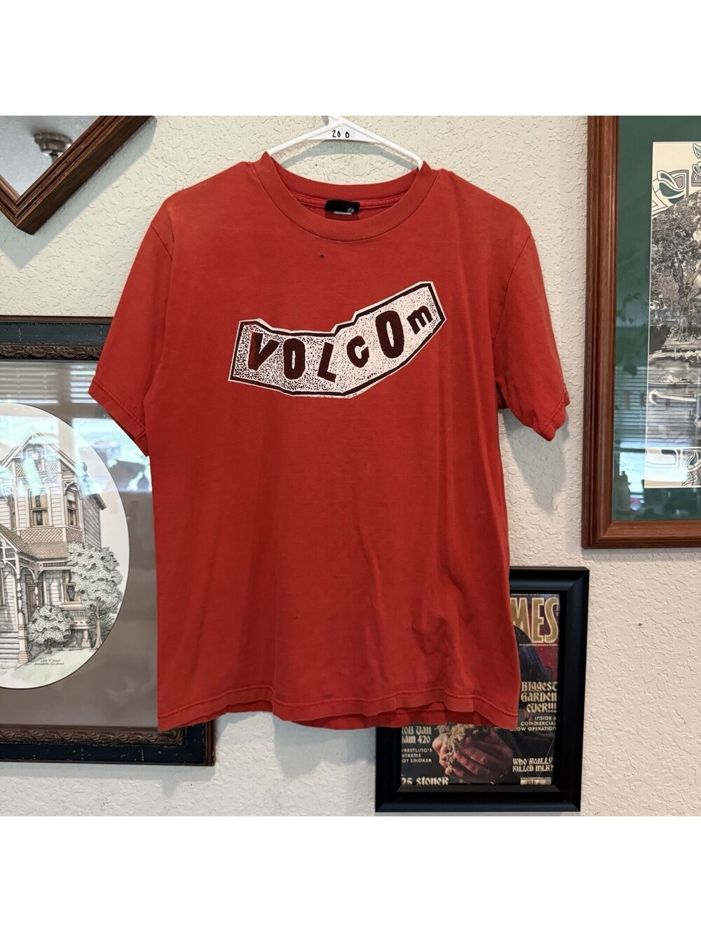 Vintage 90s/00s Volcom Skateboarding Red Surf/Snow Designer Shirt Size Medium